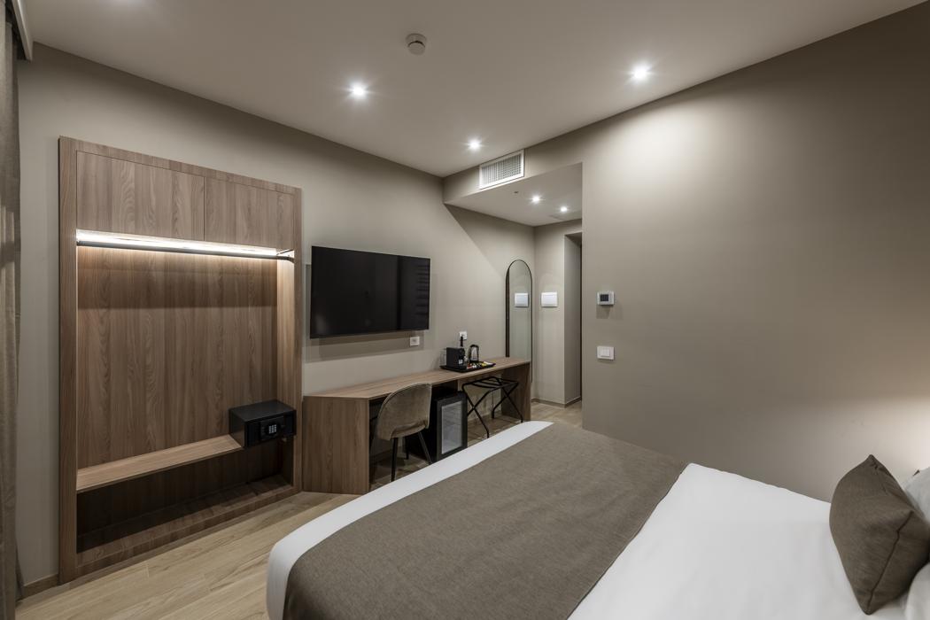 Suite 103